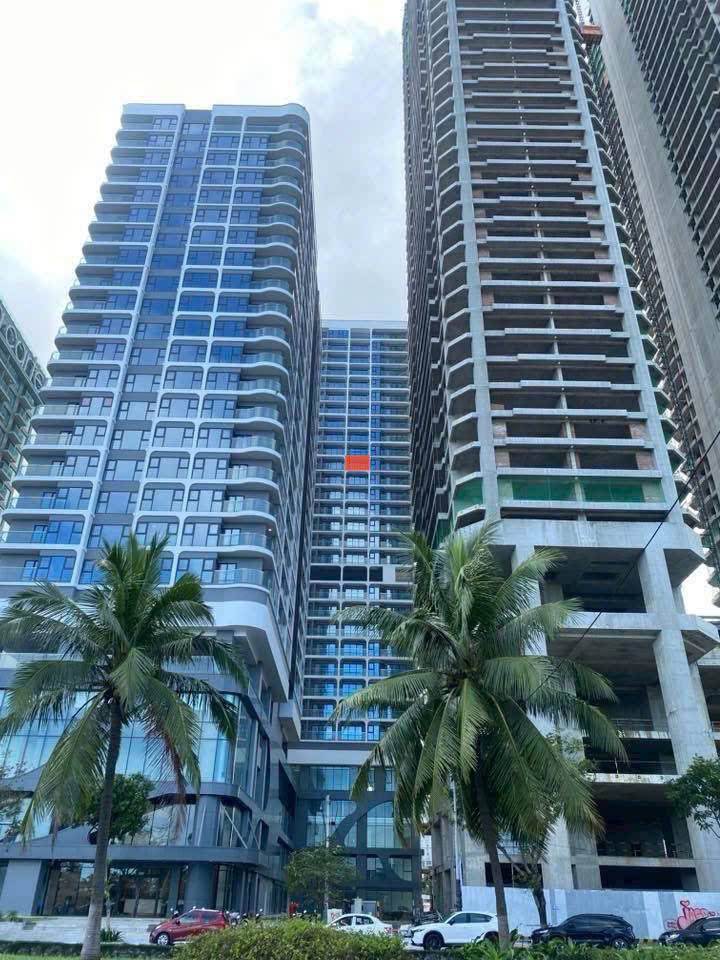 Độc quyền căn hộ Đà Nẵng Times Square, 4 tầng, trực diện biển Mỹ Khê, căn đẹp giá tốt